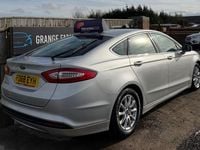Begagnad Ford Mondeo Zetec 150 HK (110 kW) 2018 Silver Halvkombi