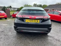 Begagnad Honda Civic SE 140 HK (102 kW) 2009 Svart Halvkombi