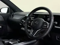 Usado Mercedes GLA200 Executive 163 HP (119 kW) 2022 SUV