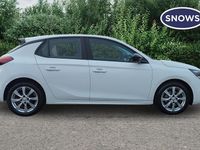 Used Vauxhall Corsa Design Edition 101 HP (74 kW) 2022 White Hatchback