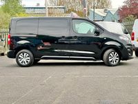 Second-hand Vauxhall Vivaro 100 CP (73 kW) 2023 Negru Monovolum