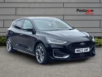 Used Ford Focus ST-Line 155 HP (114 kW) 2022 Agate black premium paint Hatchback
