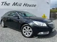 Begagnad Vauxhall Insignia SRi 2011 Svart Halvkombi