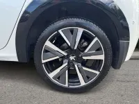 Second-hand Peugeot 208 GT 101 CP (74 kW) 2022 Alb Hatchback