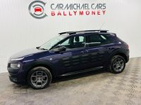 Used Citroën C4 Cactus Feel 2017 Mauve/purple Hatchback