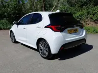 Used Toyota Yaris 113 HP (83 kW) 2023 White Hatchback
