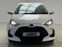 Second-hand Toyota Yaris Hybrid 2024 Alb Hatchback