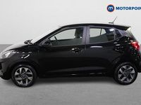 Used Hyundai i10 Advanced 63 HP (46 kW) 2025 Black Hatchback