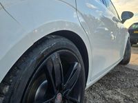 Begagnad Seat Leon FR 170 HK (125 kW) 2011 Vit Halvkombi