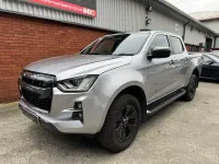 Used Isuzu D-Max 163 HP (119 kW) 2022 Silver Pickup