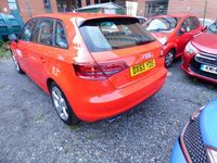 Begagnad Audi A3 Sport 2015 Röd Halvkombi