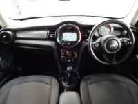 Used Mini Cooper Classic 136 HP (100 kW) 2019 Blue Hatchback