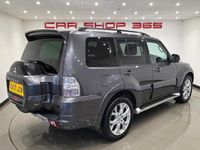 Used Mitsubishi Shogun 187 HP (137 kW) 2017 Grey SUV
