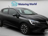Begagnad Renault Clio V Iconic 90 HK (66 kW) 2022 Svart Halvkombi