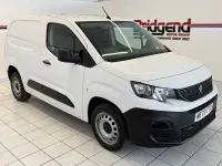 Second-hand Peugeot Partner Premium 131 CP (96 kW) 2024 Alb Monovolum