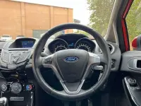 Used Ford Fiesta Zetec 101 HP (74 kW) 2016 Red Hatchback