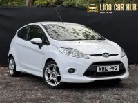Used Ford Fiesta Zetec 2012 White Hatchback