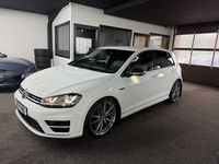 Begagnad VW Golf VII R 2017 Vit Halvkombi