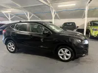Used Nissan Qashqai Acenta Premium 115 HP (84 kW) 2018 Black SUV
