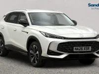 New MG HS SE 224 HP (164 kW) 2025 Metallic  white pearl SUV