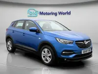 Used Vauxhall Grandland X S 131 HP (96 kW) 2019 Blue SUV