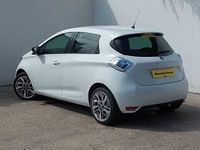 Used Renault Zoe Dynamique 64 kW (88 HP) 2017 White Hatchback