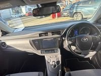 Used Toyota Auris Hybrid Design 134 HP (98 kW) 2018 Blue Hatchback