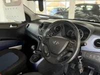 Used Hyundai i10 Premium 87 HP (63 kW) 2015 White Hatchback