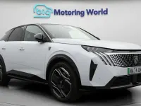 Used Peugeot e-3008 GT 156 kW (213 HP) 2024 White SUV