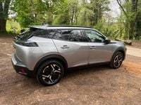 Begagnad Peugeot 2008 Allure 2024 Grå SUV