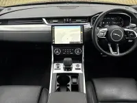 Used Jaguar XF Sportbrake R-Dynamic 204 HP (150 kW) 2022 Santorini black Estate