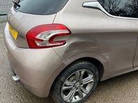 used Peugeot 208 1.4 HDi Allure 3dr DAMAGED REPAIRABLE SALVAGE