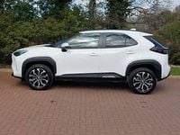 Used Toyota Yaris Hybrid Design 116 HP (85 kW) 2023 White Estate