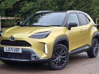 Second-hand Toyota Yaris Hybrid 2022 Galben Hatchback