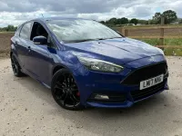 Used Ford Focus ST 250 HP (183 kW) 2017 Blue Hatchback