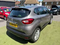 Used Renault Captur Dynamique 90 HP (66 kW) 2015 Grey SUV