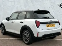 Usado Mini Cooper S Hatch 201 HP (147 kW) 2024 Branco Citadino