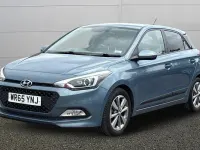 Begagnad Hyundai i20 Premium 84 HK (61 kW) 2015 Blå Halvkombi