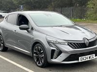 Used Renault Clio V Techno 90 HP (66 kW) 2024 Metallic  shadow grey  Hatchback