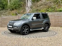 Used Mitsubishi Shogun 187 HP (137 kW) 2017 Grey SUV