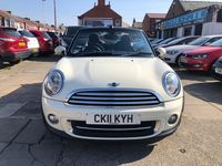 Begagnad Mini Cooper Cabriolet 2011 Vit Cab