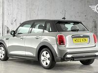 Usado Mini Cooper Classic 134 HP (98 kW) 2022 Cinzento Citadino