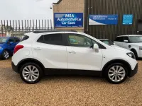 Used Vauxhall Mokka S 115 HP (84 kW) 2016 White SUV