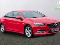 Used Vauxhall Insignia SRi 165 HP (121 kW) 2017 Red Hatchback