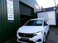 Used Dacia Sandero Essentiel 90 HP (66 kW) 2021 White Hatchback