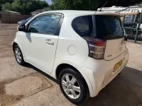 Used Toyota iQ 2009 White Hatchback