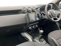 Used Dacia Duster Prestige 90 HP (66 kW) 2022 Red SUV