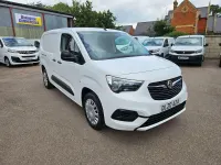 Used Vauxhall Combo Sportive 100 HP (73 kW) 2020 White MPV