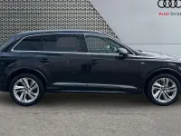 Used Audi Q7 S-Line 286 HP (210 kW) 2023 Black SUV