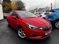 Used Vauxhall Astra SRi 105 HP (77 kW) 2018 Red Hatchback